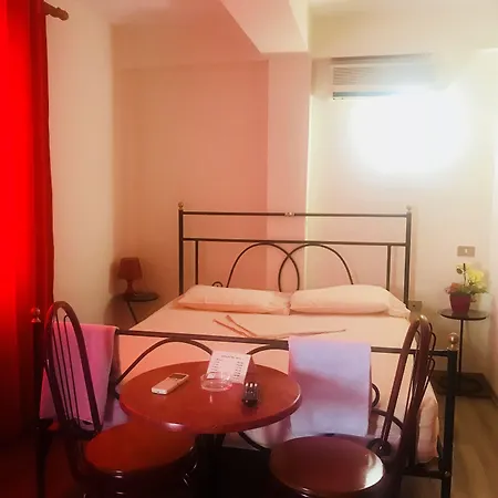 酒店 Drinos 地拉那