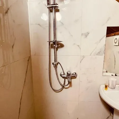 فندق Drinos تيرانا